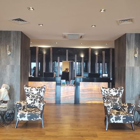 One Bedroom Apartment In Gated Complex バンスコ エクステリア 写真
